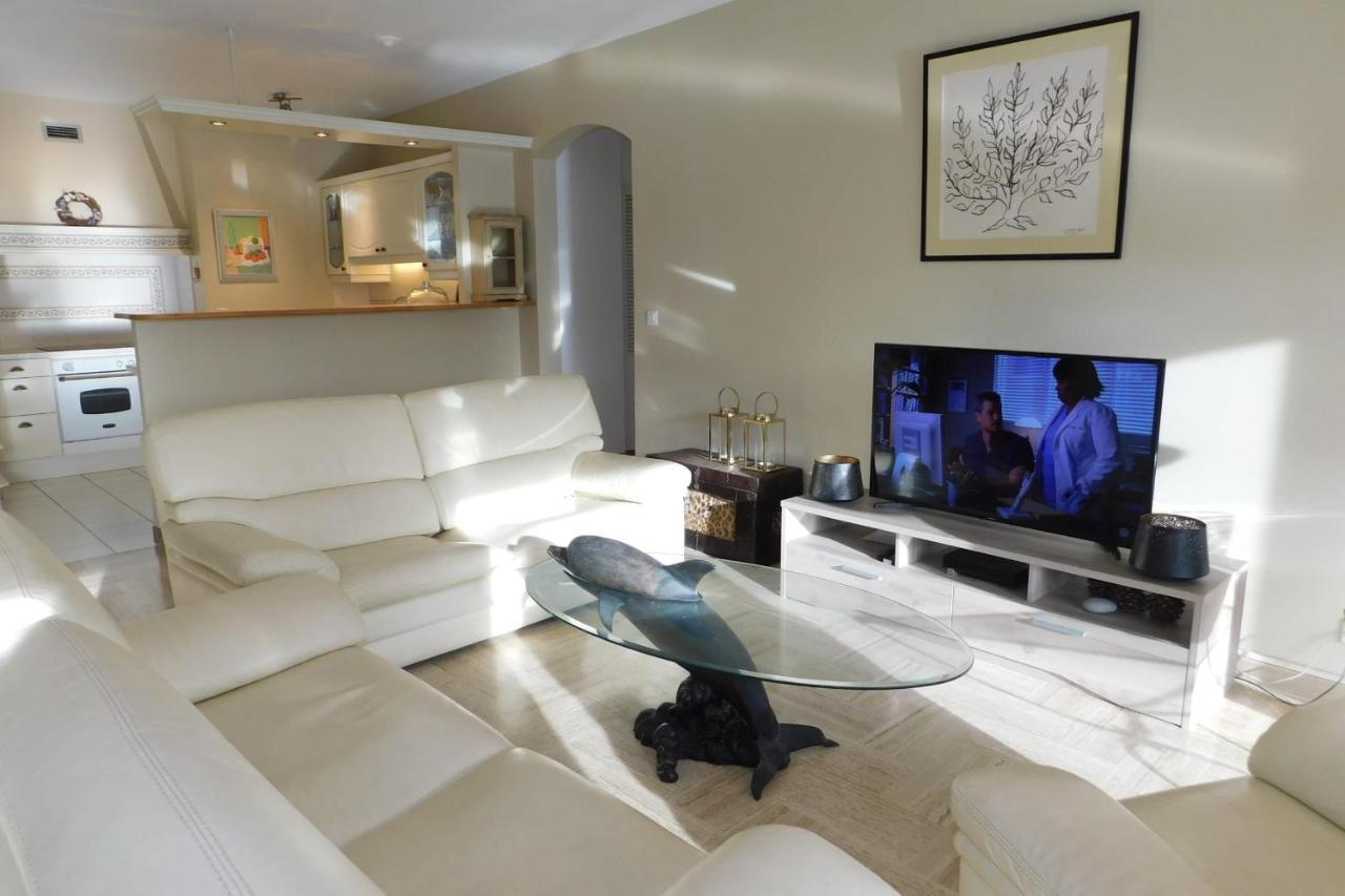 Air-Conditioned 4-Room "Marine Villeneuve" Flat With Pool And Parking מראה חיצוני תמונה