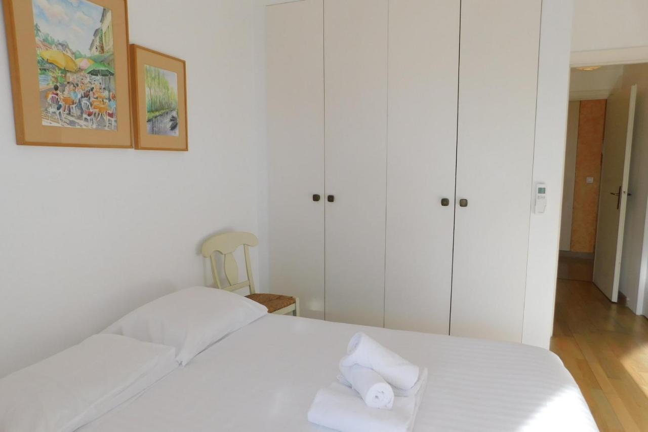 Air-Conditioned 4-Room "Marine Villeneuve" Flat With Pool And Parking מראה חיצוני תמונה