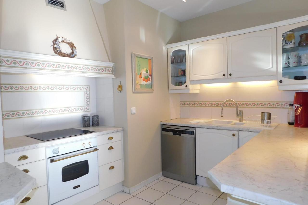 Air-Conditioned 4-Room "Marine Villeneuve" Flat With Pool And Parking מראה חיצוני תמונה