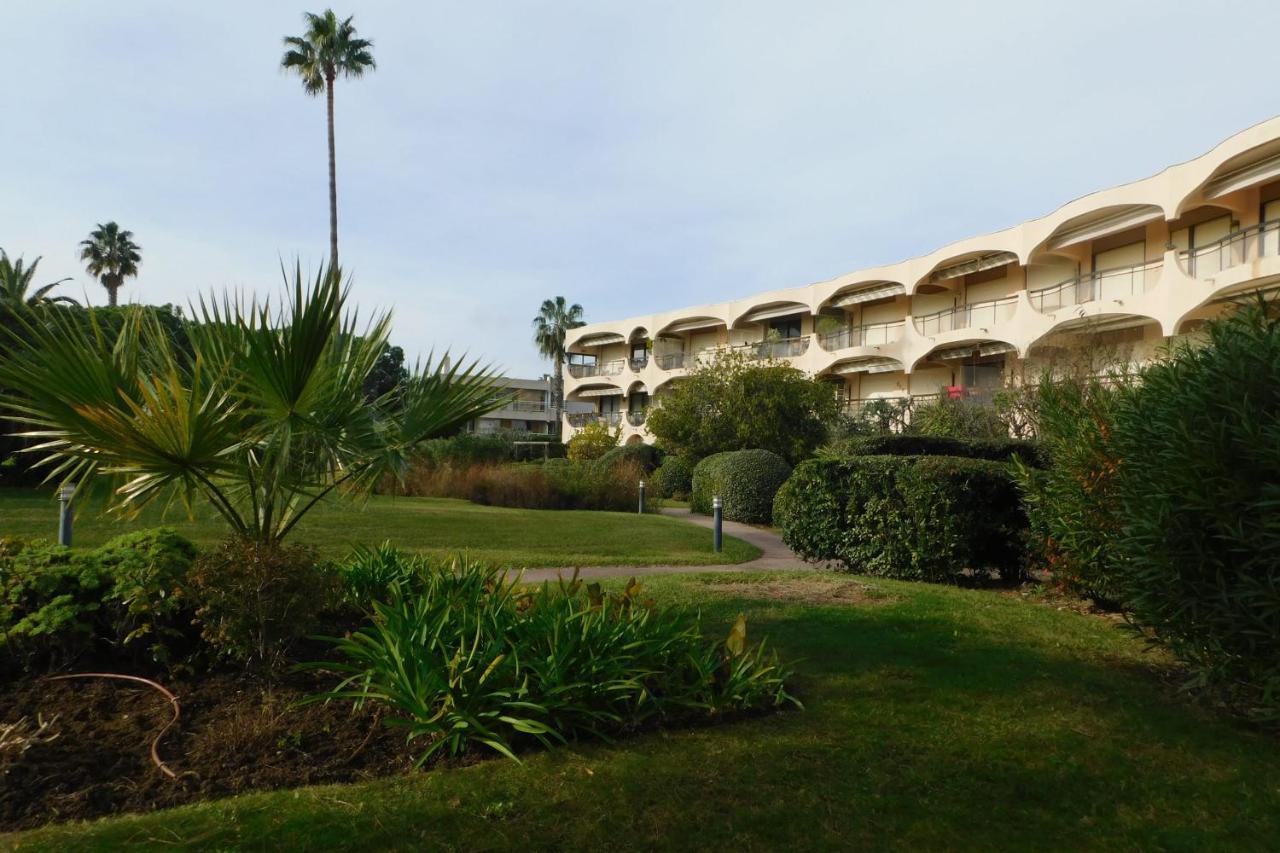 Air-Conditioned 4-Room "Marine Villeneuve" Flat With Pool And Parking מראה חיצוני תמונה